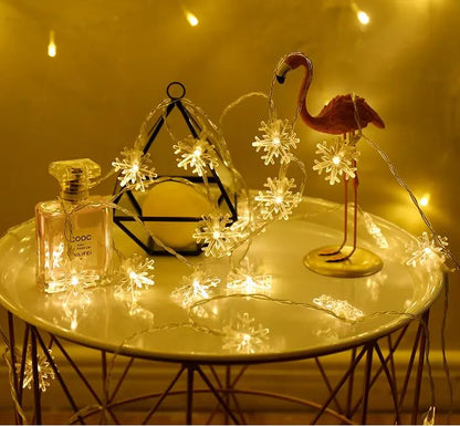 Artificial Leaf Curtain LED String Light | 200 LEDs, 8 Flash Modes, Remote + USB Plug | 10x3 Feet.