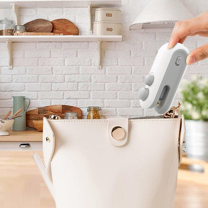 Portable Mini Sealing Machine 2 in 1 USB Rechargeable Magnetic Heat Sealing & Cutting Bag Sealer, Plastic Bags Sealing Machine